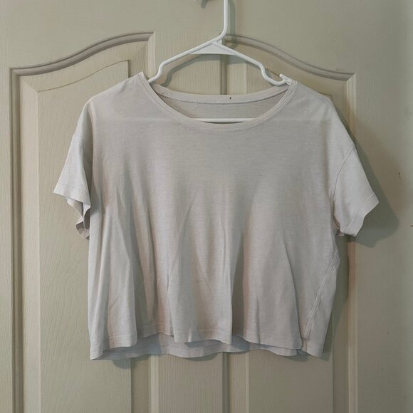 lululemon cates crop tee - Picture 1 of 4